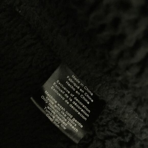 Voyager Dark Gray Plaid Sherpa Shirt - Picture 8 of 16